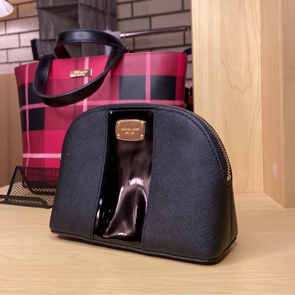 NWOT Michael Kors Beauty Cosmetic Bag